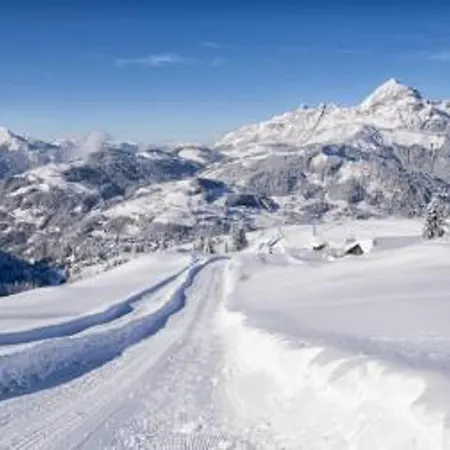 Apartment Appart. Au Pied Des Pistes, Proche Centre, Avec Terrasse, Casier A Skis Et Parking - Fr-1-505-106 *